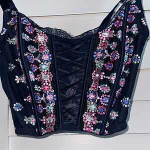 Like new Victoria’s Secret Dream Angels floral embroidered corset in size Medium